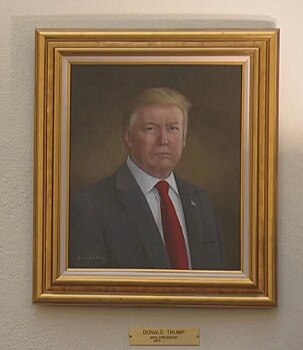 СМИ: Портрет Трампа уберут из Капитолия Колорадо
