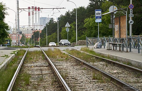 В Нижнем Тагиле из-за провала земли приостановили движение трамваев
