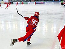 Хоккейный «Енисей» разгромил «Родину»