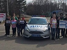 В Смоленской области на федеральной автодороге М-1 прошло профилактическое мероприятие «Шоссе - не космос! Летать не надо!»