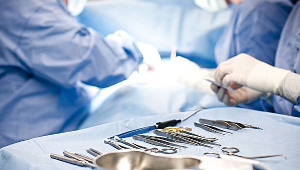 Хирурги в России впервые провели операцию в экзоскелете