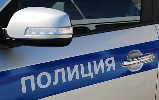 Мотоциклист врезался в легковушку и бросил пострадавшего пассажира