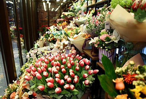 Перед 8 Марта омичей предупредили о штрафах за нелегальную торговлю цветами