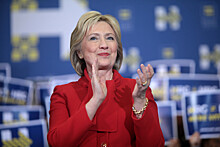 Онлайн-встречи с Хиллари Клинтон и Стингом выставят на аукцион