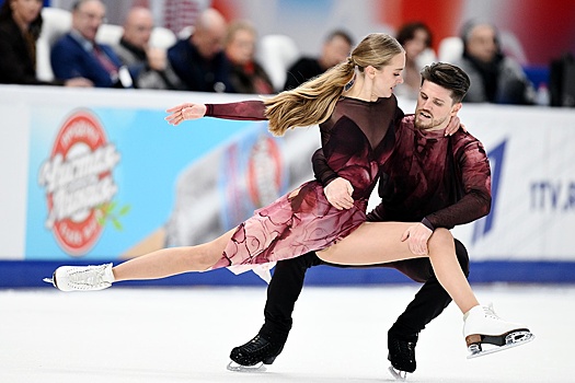 Степанова и Букин стали победителями Гран-при в Москве в танцах на льду