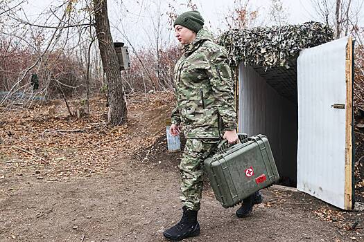Российских медиков на СВО захотели наделить особым статусом