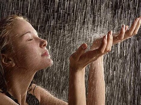 Медики разрешили пить дождевую воду