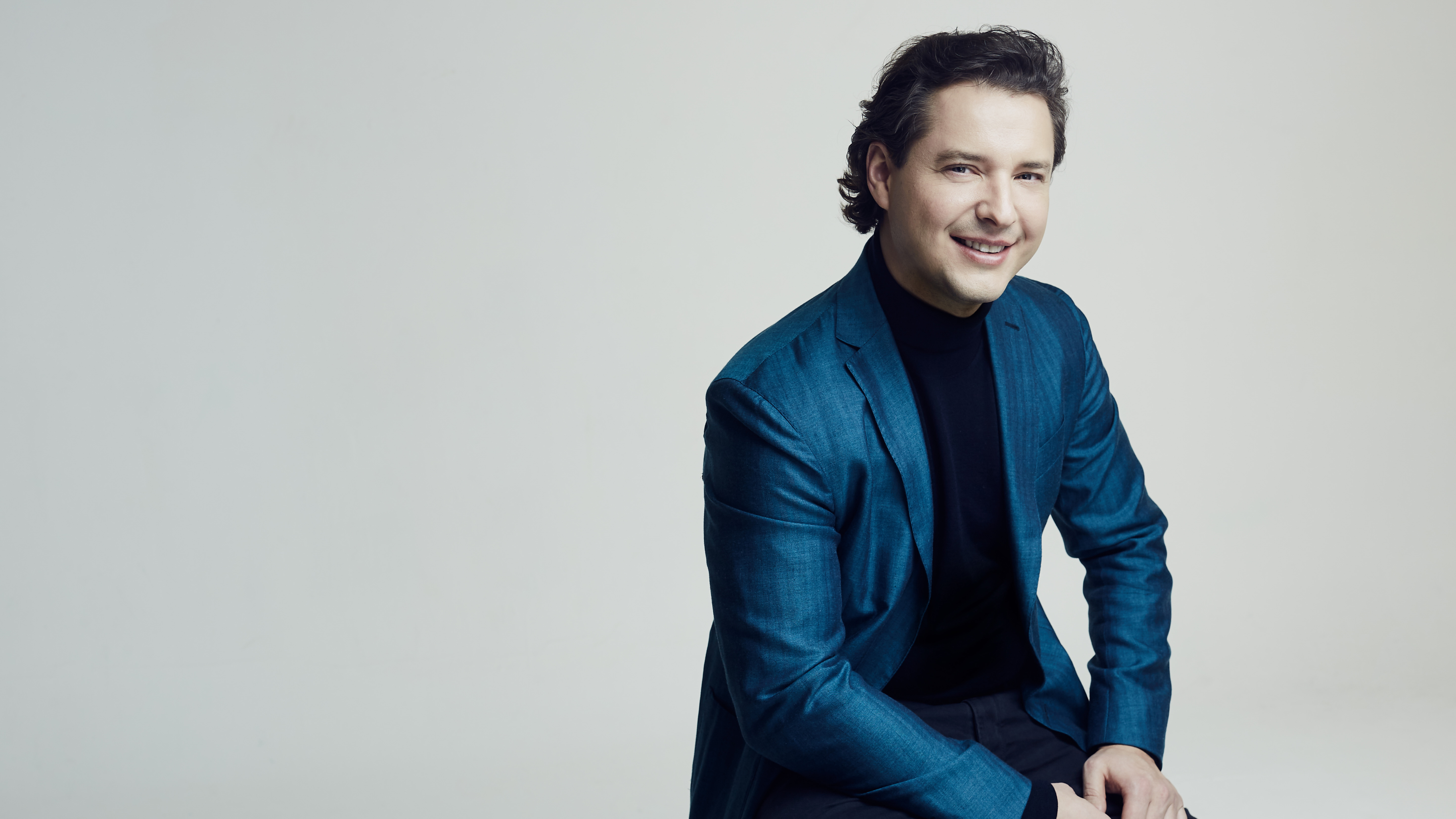 Знаменитый тенор Дмитрий Корчак представил москвичам новую программу Шедевры русской оперы