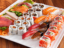 Отравившиеся саратовцы отсудили 300 тысяч рублей у студии суши "ЮАН"