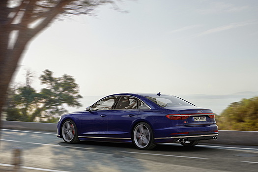 Audi раскрыла динамику нового «заряженного» седана S8
