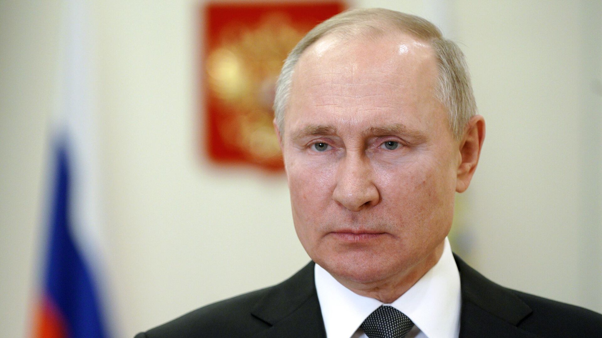 Путин дал поручения после взрыва газа в доме в Новосибирске