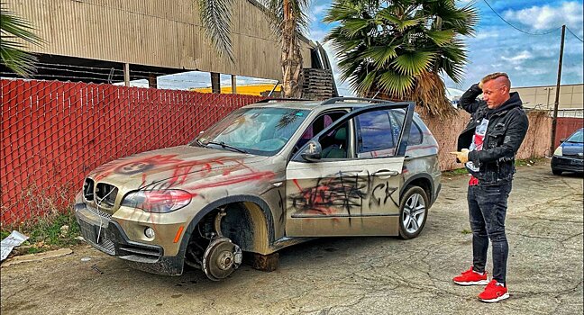 Блогеры купили за 750 долларов старый разобранный BMW X5 и превратили его в новый