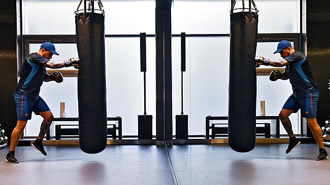 Тренер объяснил, с чего надо начинать занятия в тренажерном зале