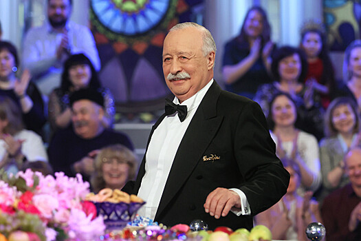 Народный артист России, телеведущий Леонид Якубович на съемке программы «Поле чудес» в Москве, 25 марта 2023 года