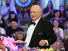 Леонид Якубович заговорил на испанском под гипнозом