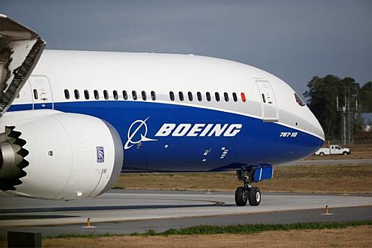 Moody's понизило рейтинг Boeing
