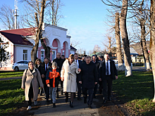 Новые дороги, освещение и ФАП: Мурат Кумпилов проверил исполнение поручений по благоустройству поселка Удобный