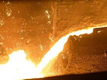 Украинский завод залило тоннами расплавленного чугуна