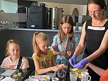 Жители посетили праздник в Доме ученых в Троицке