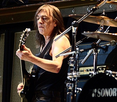 Пока жив гитарист, AC/DC популярна: Скляр высказался по поводу смерти Малкольма Янга