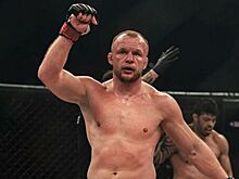 Россиянин Шлеменко задушил бывшего бойца UFC