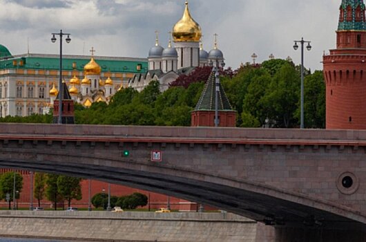 В Москве раньше срока отремонтируют Большой Каменный мост