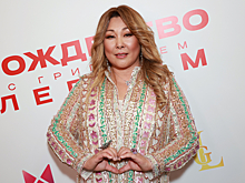 Анита Цой высмеяла подарки, которые с мужем получила на годовщину свадьбы