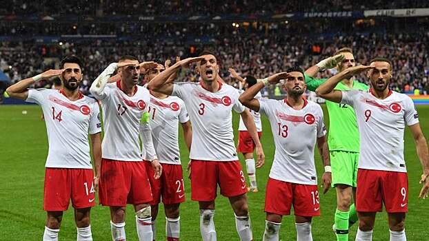 Эрдоган раскритиковал УЕФА за открытое дело против сборной Турции из-за воинского приветствия