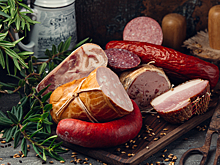 В колбасе на российских прилавках нашли опасный препарат. Он вызывает судороги и не только