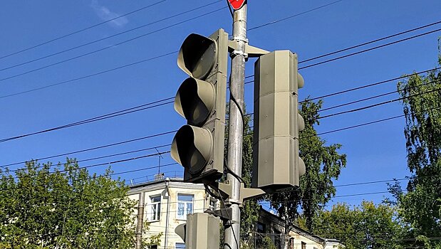 Прокуратура насчитала в Кирове 25 аварийных светофоров