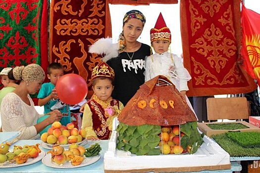 В Киргизии начался ежегодный фестиваль абрикоса