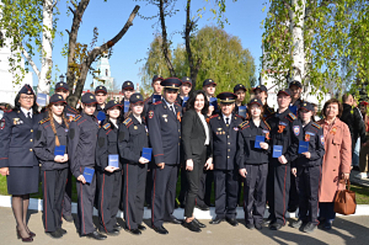 В Самарской области полицейские приняли участие в общегородской гражданско-патриотической акции «Вахта памяти»