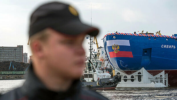 В Крыму могут построить плавучий док для атомных ледоколов, сообщил "Ъ"