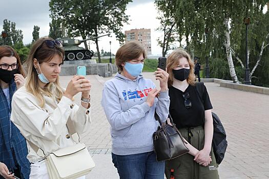Правда или ложь: пешеходов в России хотят штрафовать за смартфоны?