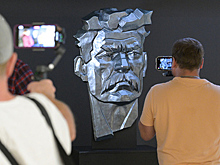 Уникальный барельеф Горького нашли на киностудии в Москве