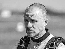 Член сборной России по парашютному спорту Дмитрий Беляев разбился во время соревнований