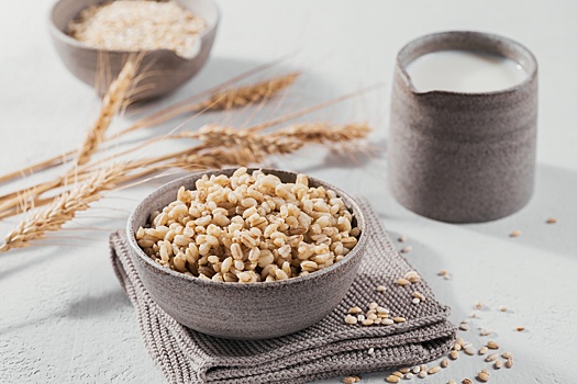 Народные приметы на 12 сентября: Почему в этот день не сушили подушки и ели кашу