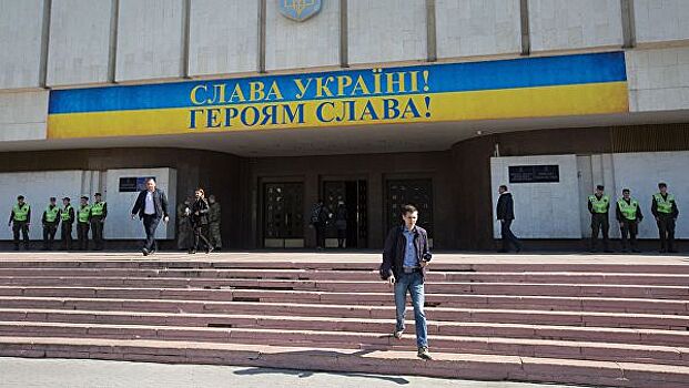 ЦИК Украины компенсировал 19 миллионов долларов партиям, прошедшим в Раду