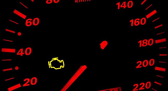 Почему на приборной панели загорается «Check»