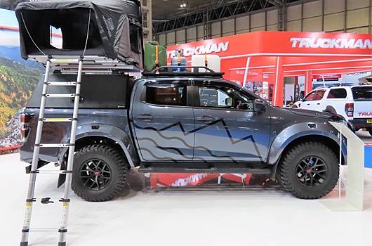 Пикап Isuzu D-Max превратили в дом на колёсах