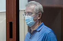 Суд в Москве продлил арест фигурантам дела экс-главы Пензенской области Белозерцева