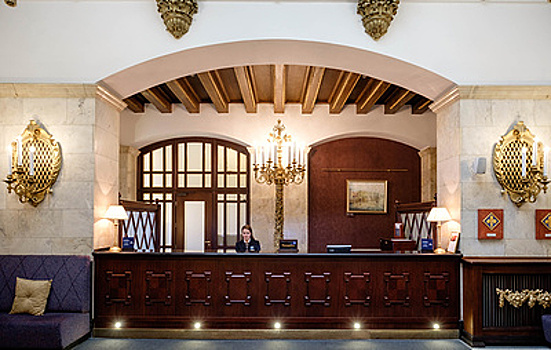 Госдума снижает штрафы для гостиниц за нарушения при регистрации постояльцев