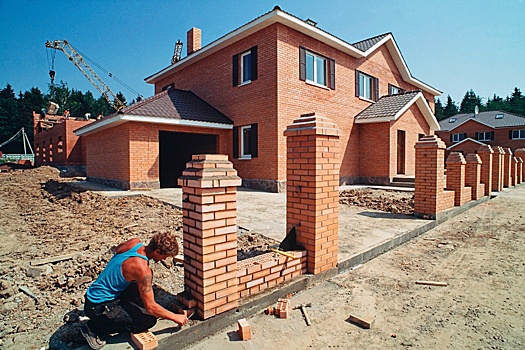 Доля ИЖС в общем объеме ввода жилья в России достигла 70 процентов