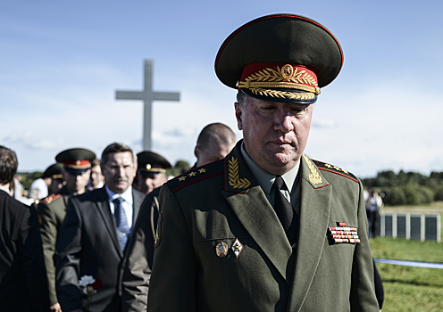 Экс-главкому Сухопутных войск огласили приговор