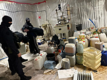 В Новосибирской области сотрудники полиции ликвидировали нарколабораторию, производившую мефедрон