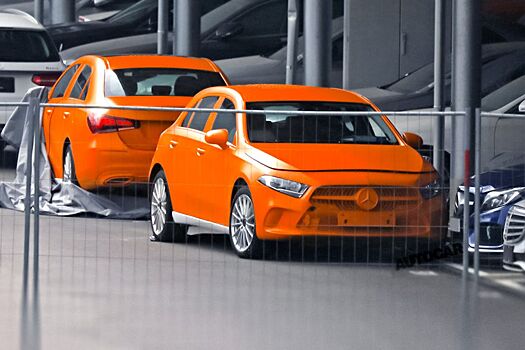 Появились первые фото самого дешевого "Мерседеса" без камуфляжа