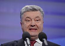 Порошенко предложили заткнуться в ответ