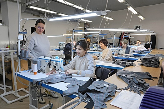 Что осложняет жизнь уральских производителей детской одежды