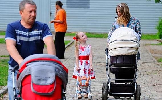 "13-я зарплата? Спасибо, не надо!": Подводные камни детских пособий