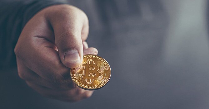 Бывший главный экономист МВФ прогнозирует обвал биткоина до $100